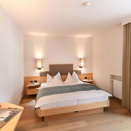 Hotel Das Stachelburg Parcines Eksteriør billede