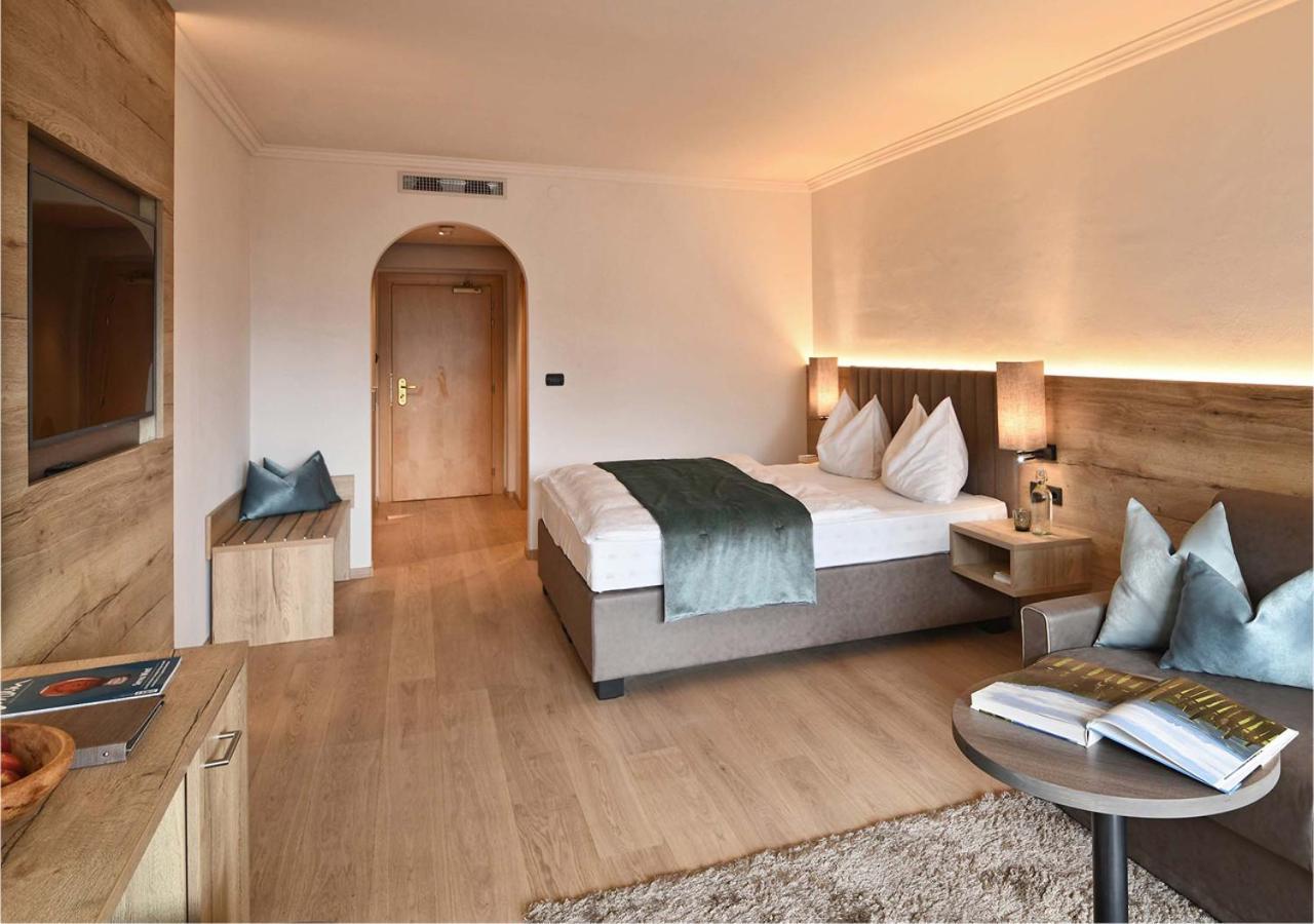 Hotel Das Stachelburg Parcines Eksteriør billede